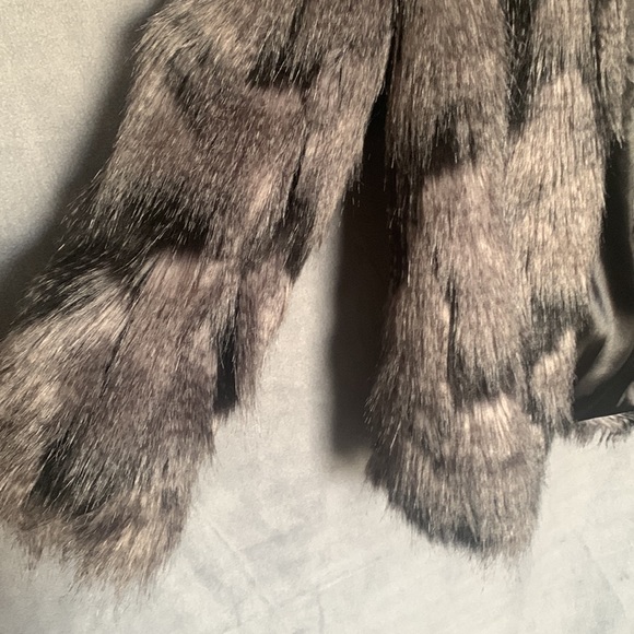 Stunning fur jacket - Picture 4 of 9